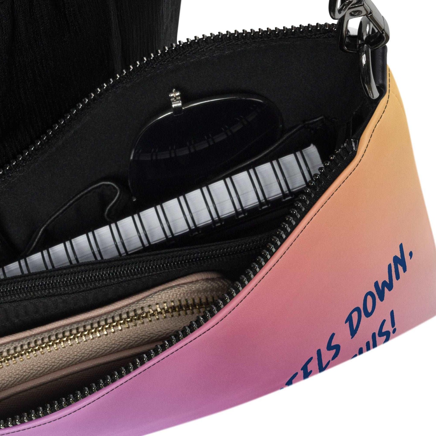 Head's Up Heels Down Crossbody BagIntroducing Head's Up Heels Down our Crossbody Bag! Perfect for equine enthusiasts - if you've ever had a lesson then you're familiar with that phrase!
Keep your sBagDesign + CountryDesign + CountryCrossbody Bag